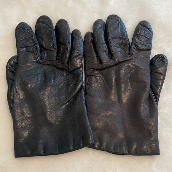 Charter Club Cashmere-Lined Leather Gloves, size Small, black w/tan cashmere - Picture 2 of 12